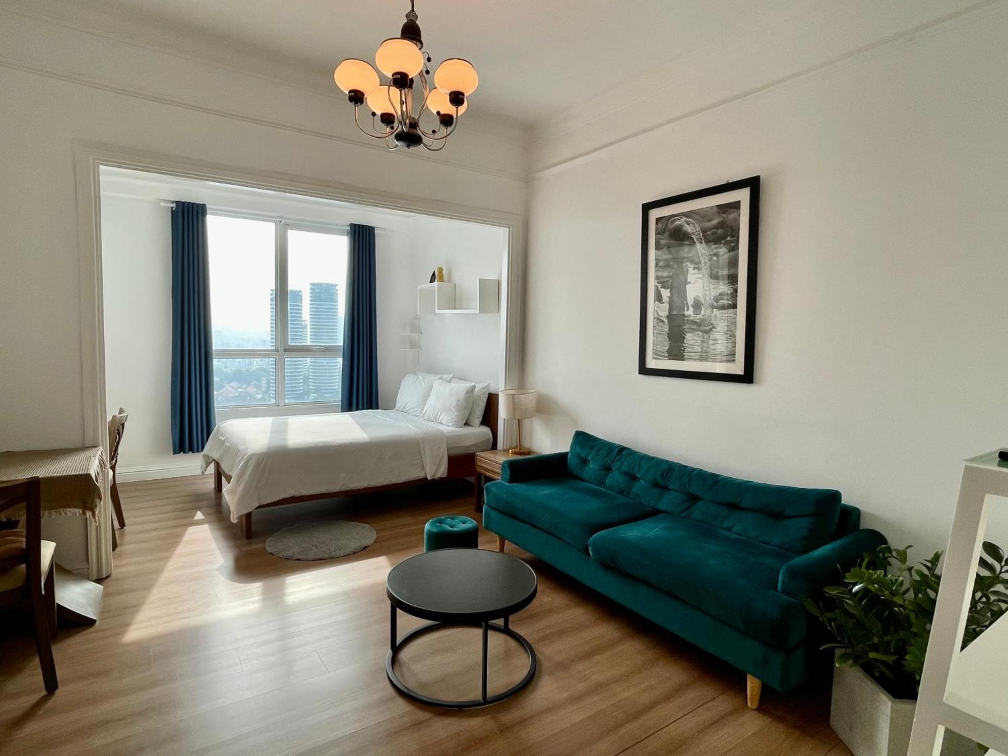 The Manor 2 Luxury Apartment Free Roof Top Pool Хошимин Екстериор снимка